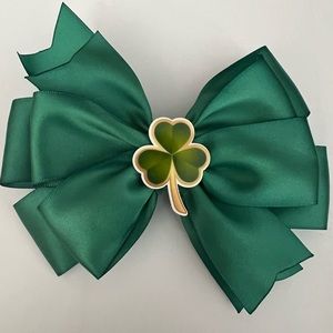 Green Hair Bow